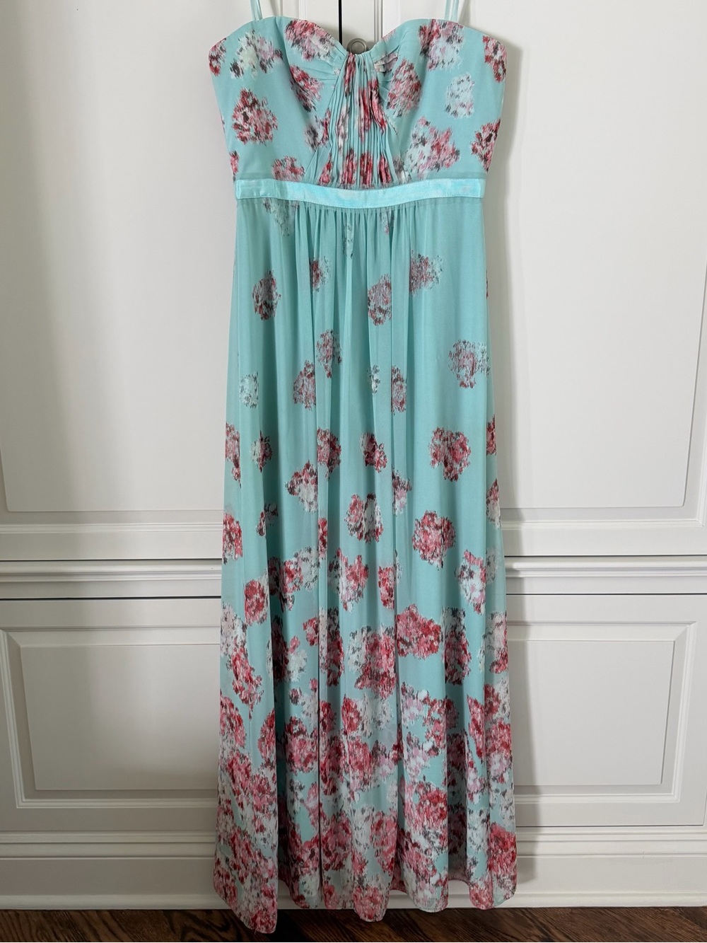 BCBGMaxAzria Strapless Chiffon Dress Size 12 - Perfect for Summer Weddings!